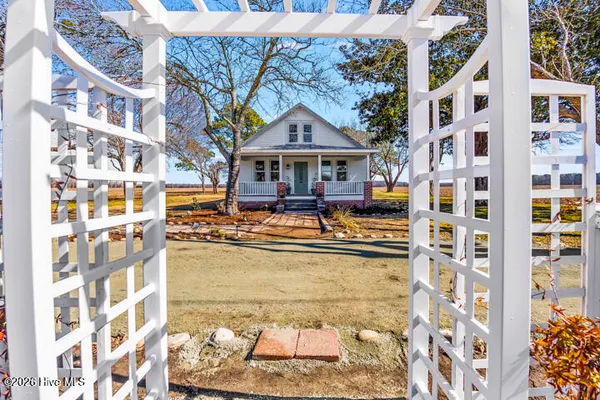 $295,000 | 22917 Highway 55, Oriental, NC 28571