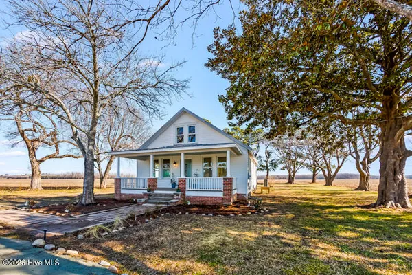 $295,000 | 22917 Highway 55, Oriental, NC 28571