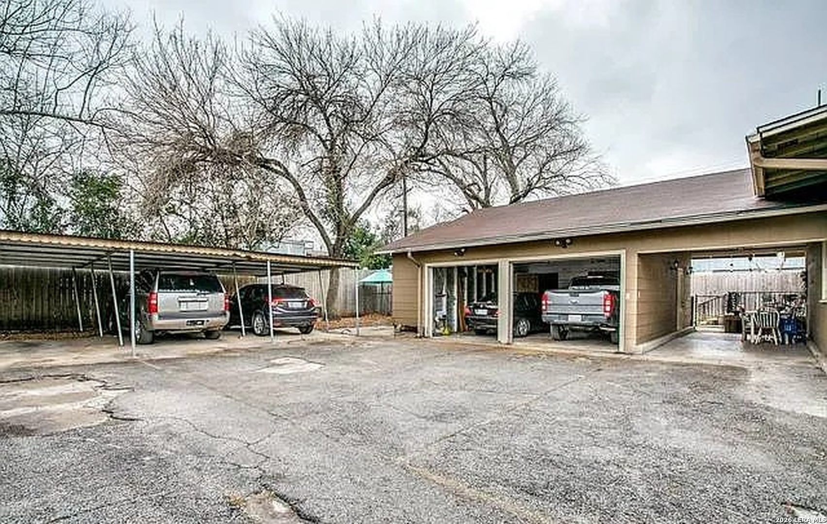 511 Exeter Road San Antonio, TX 78209 - Photo 15 of 17