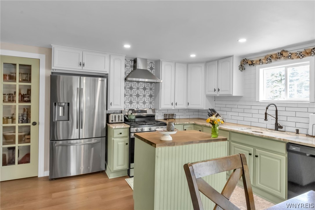 21 Middlesex Road Orchard Park, NY 14127 - Photo 11 of 50
