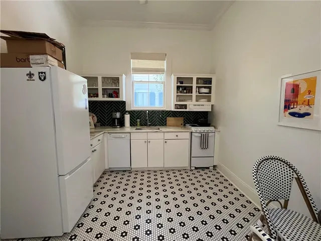 $1,500 | 5127 Prytania Street, Unit 5, New Orleans, LA 70115