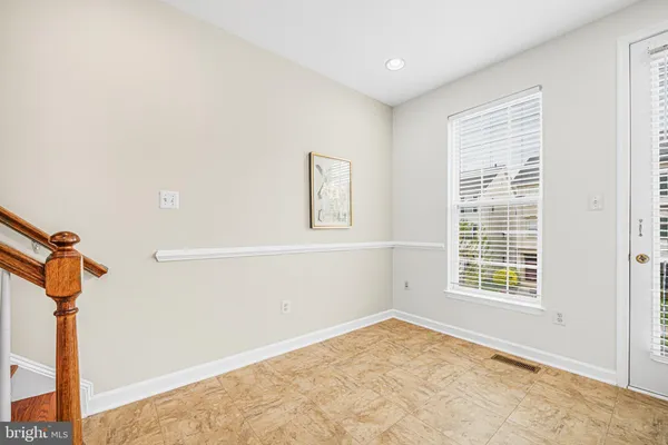 $3,500 | 631 Gatestone Street, Gaithersburg, MD 20878