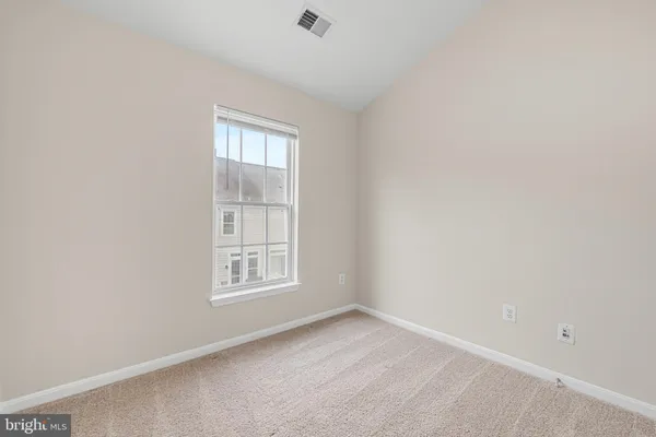 $3,500 | 631 Gatestone Street, Gaithersburg, MD 20878