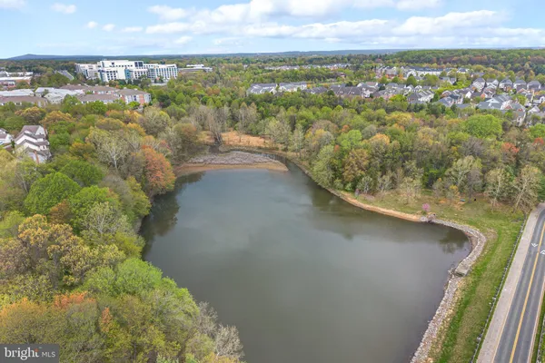 $3,500 | 631 Gatestone Street, Gaithersburg, MD 20878