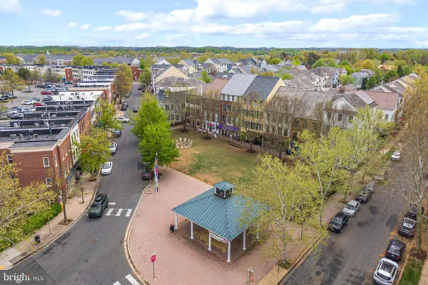 $3,500 | 631 Gatestone Street, Gaithersburg, MD 20878