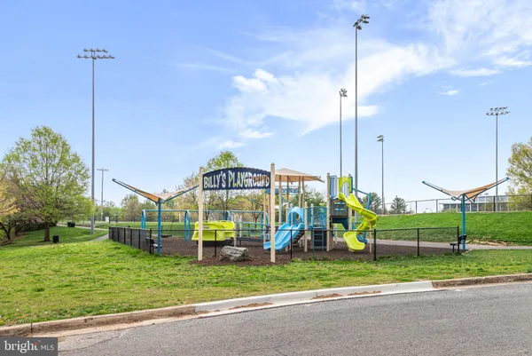 $3,500 | 631 Gatestone Street, Gaithersburg, MD 20878