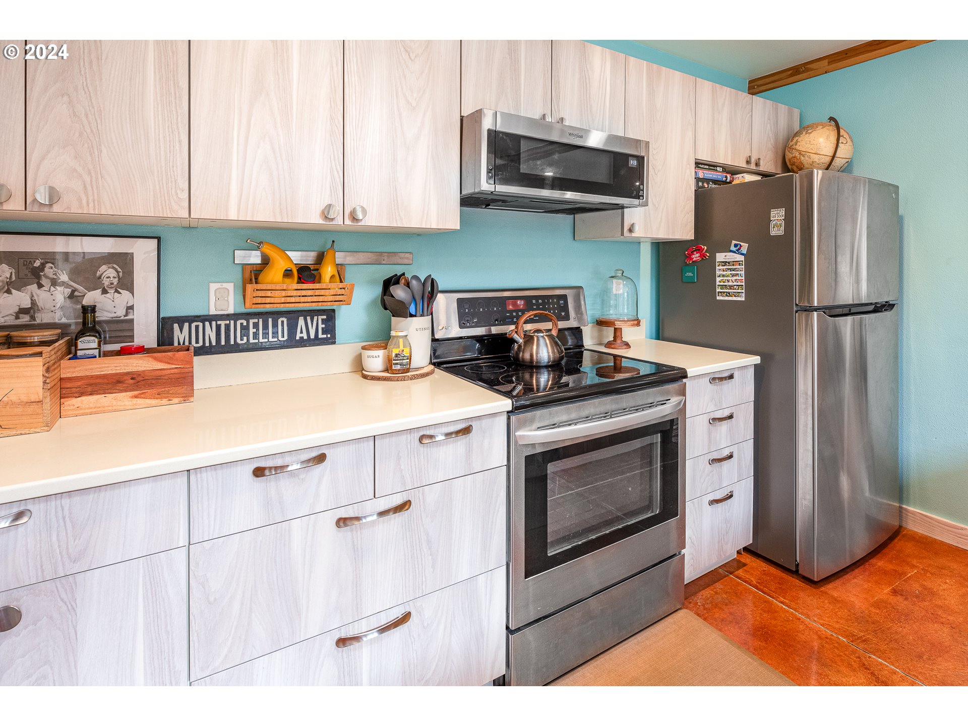383 Irving Road Eugene, OR 97404 - Photo 11 of 37 Gallery Image 11