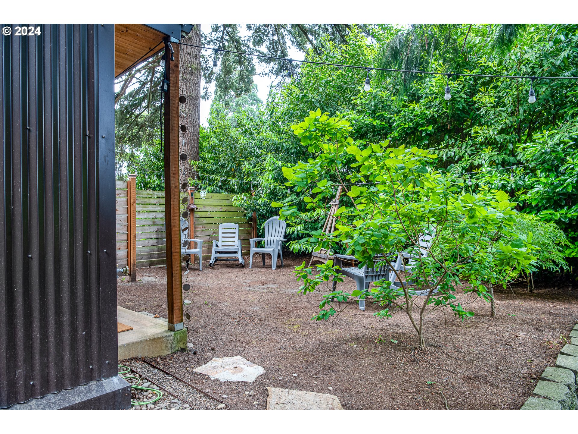 383 Irving Road Eugene, OR 97404 - Photo 35 of 37 Gallery Image 35