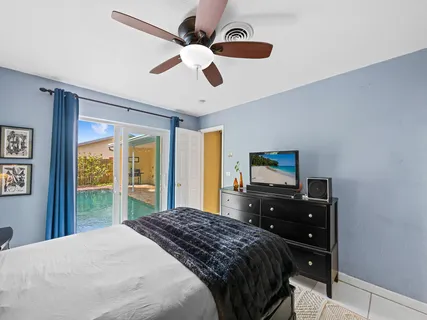 $775,000 | 1320 Southwest 55th Avenue, Plantation, FL 33317