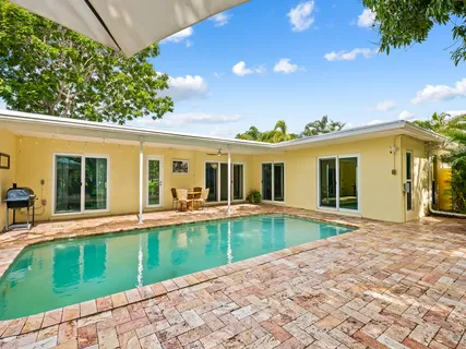 $775,000 | 1320 Southwest 55th Avenue, Plantation, FL 33317