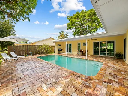 $775,000 | 1320 Southwest 55th Avenue, Plantation, FL 33317