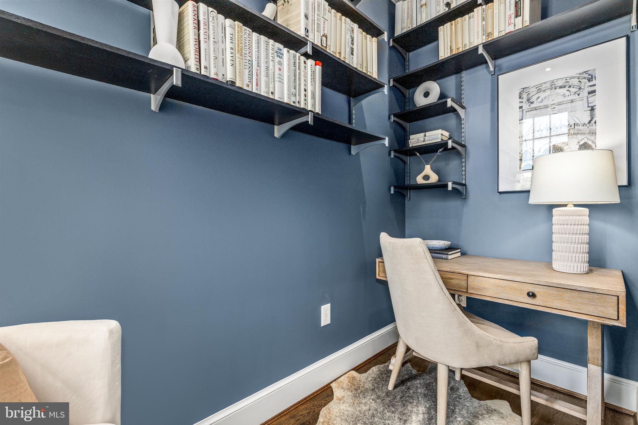 1213 29th Street Northwest Washington, DC 20007 - Photo 11 of 31 a view of a hallway with seating area
