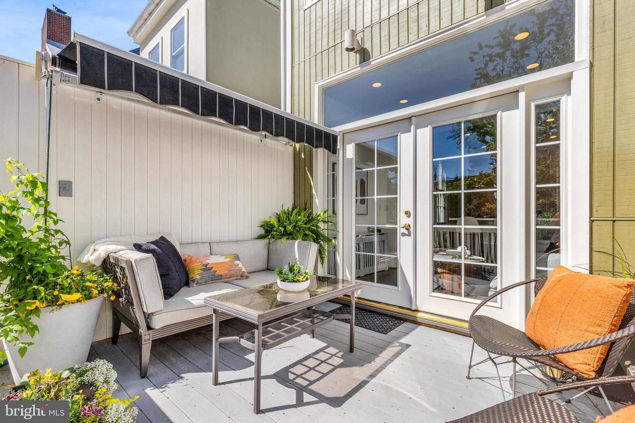 1213 29th Street Northwest Washington, DC 20007 - Photo 27 of 31 a outdoor living space with furniture