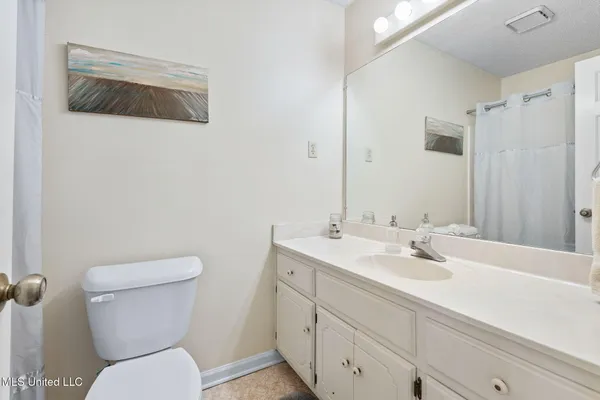 $265,000 | 2774 Itasca Drive, Nesbit, MS 38651