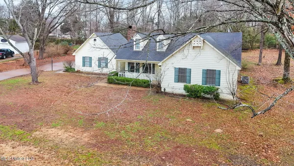 $265,000 | 2774 Itasca Drive, Nesbit, MS 38651