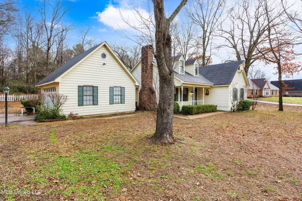 $265,000 | 2774 Itasca Drive, Nesbit, MS 38651