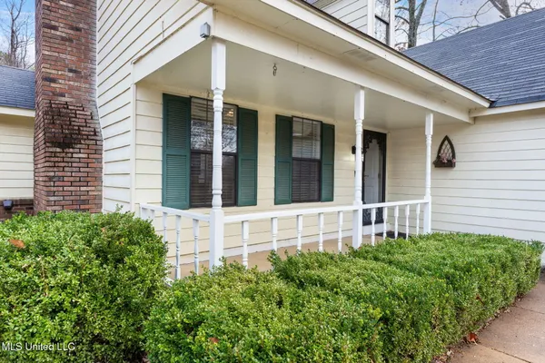 $265,000 | 2774 Itasca Drive, Nesbit, MS 38651