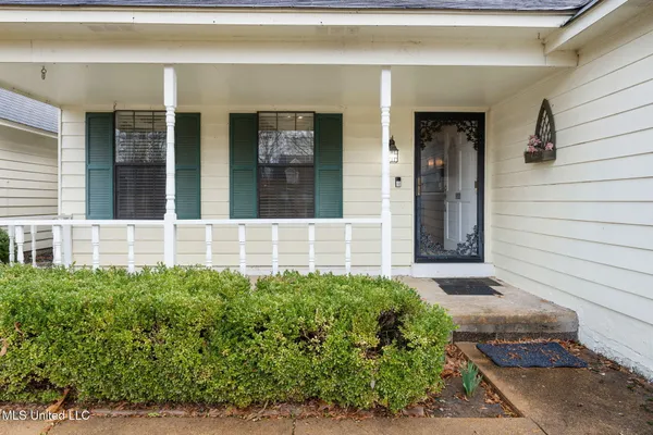 $265,000 | 2774 Itasca Drive, Nesbit, MS 38651