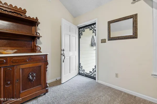 $265,000 | 2774 Itasca Drive, Nesbit, MS 38651