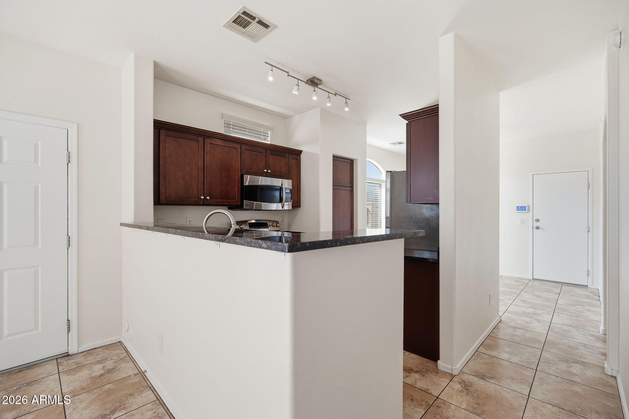 2725 East Mine Creek Road, Unit 1013 Phoenix, AZ 85024 - Photo 6 of 41 008_ListerPros