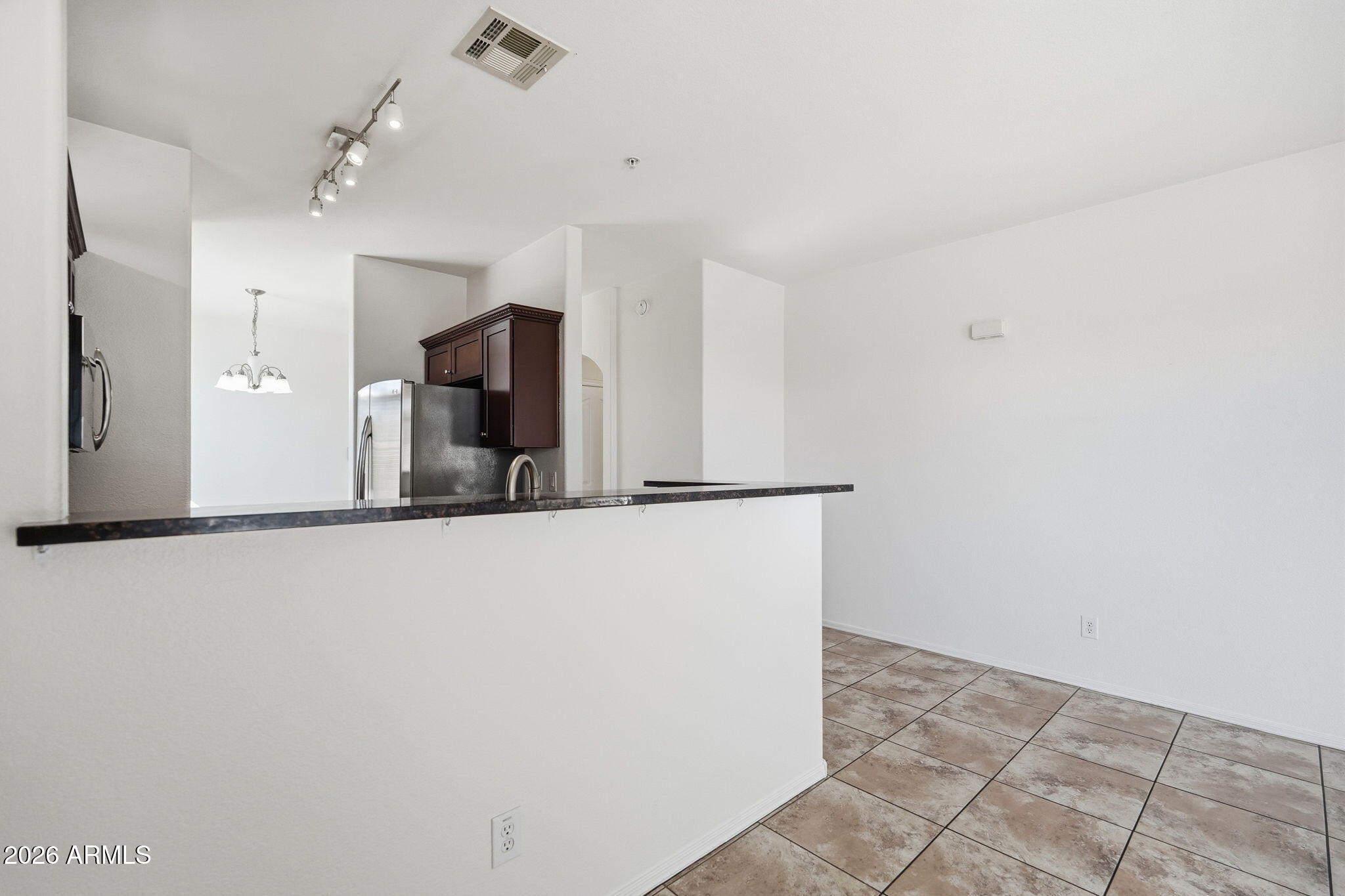 2725 East Mine Creek Road, Unit 1013 Phoenix, AZ 85024 - Photo 7 of 41 009_ListerPros