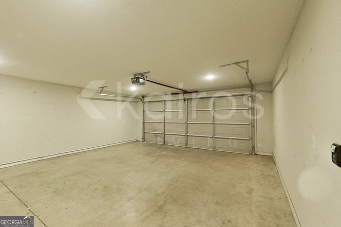 132 Cottage Grove Road Brunswick, GA 31525 - Photo 14 of 17 a view of garage