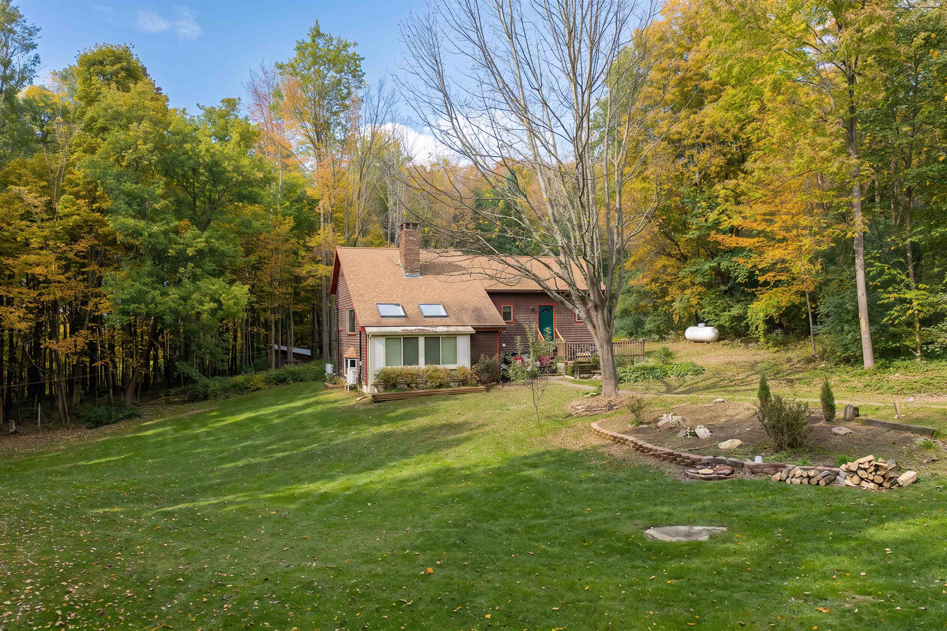 852 Boardman Hill Road West Rutland, VT 05777 - Photo 4 of 34 Gallery Image 4