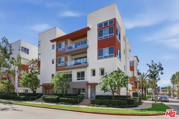 $2,600,000 | 12642 Sandhill Lane, Unit 1, Playa Vista, CA 90094