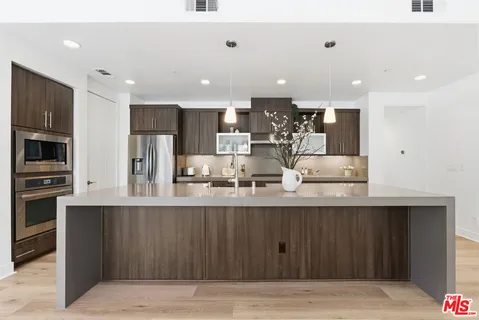 $2,600,000 | 12642 Sandhill Lane, Unit 1, Playa Vista, CA 90094