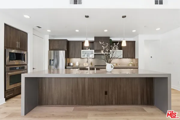 $2,600,000 | 12642 Sandhill Lane, Unit 1, Playa Vista, CA 90094