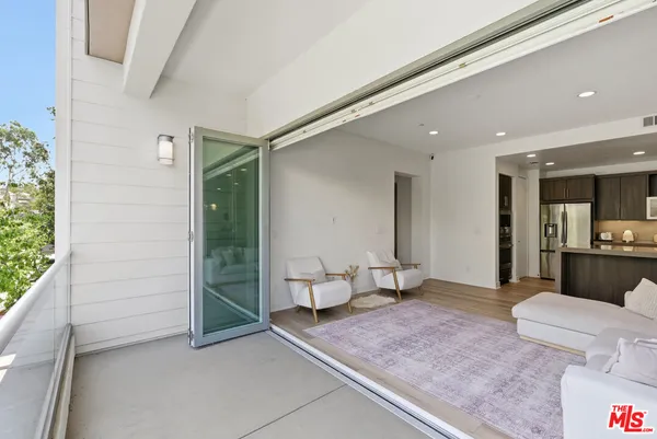 $2,600,000 | 12642 Sandhill Lane, Unit 1, Playa Vista, CA 90094