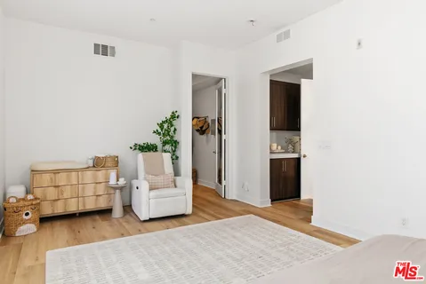 $2,600,000 | 12642 Sandhill Lane, Unit 1, Playa Vista, CA 90094