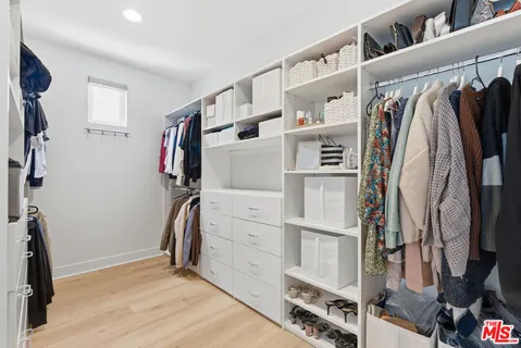 $2,600,000 | 12642 Sandhill Lane, Unit 1, Playa Vista, CA 90094