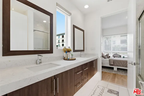 $2,600,000 | 12642 Sandhill Lane, Unit 1, Playa Vista, CA 90094