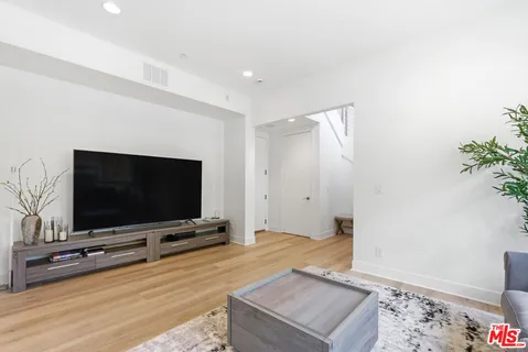 $2,600,000 | 12642 Sandhill Lane, Unit 1, Playa Vista, CA 90094