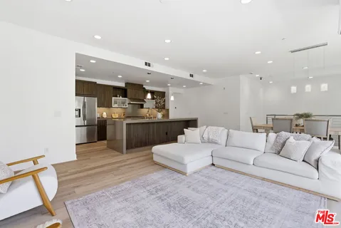 $2,600,000 | 12642 Sandhill Lane, Unit 1, Playa Vista, CA 90094