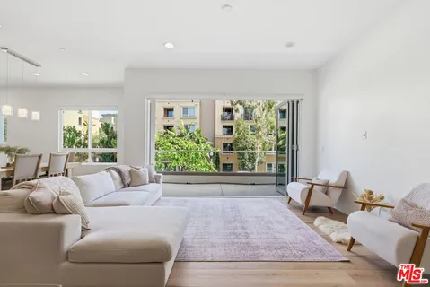 $2,600,000 | 12642 Sandhill Lane, Unit 1, Playa Vista, CA 90094