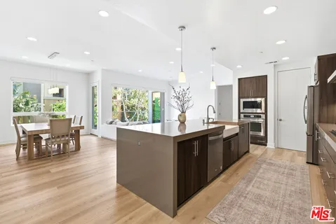 $2,600,000 | 12642 Sandhill Lane, Unit 1, Playa Vista, CA 90094