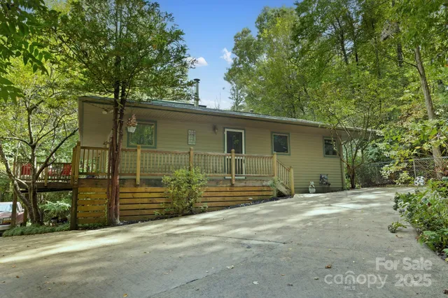 a view of a house with a garage