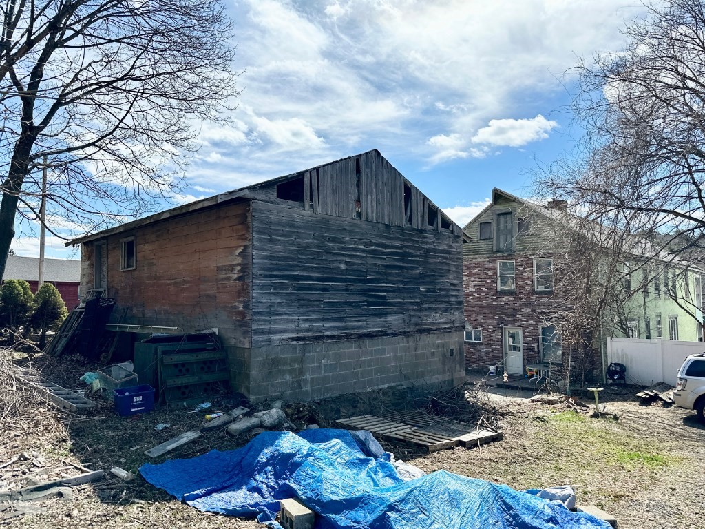 552 Main Street Sturbridge, MA 01518 - Photo 9 of 42