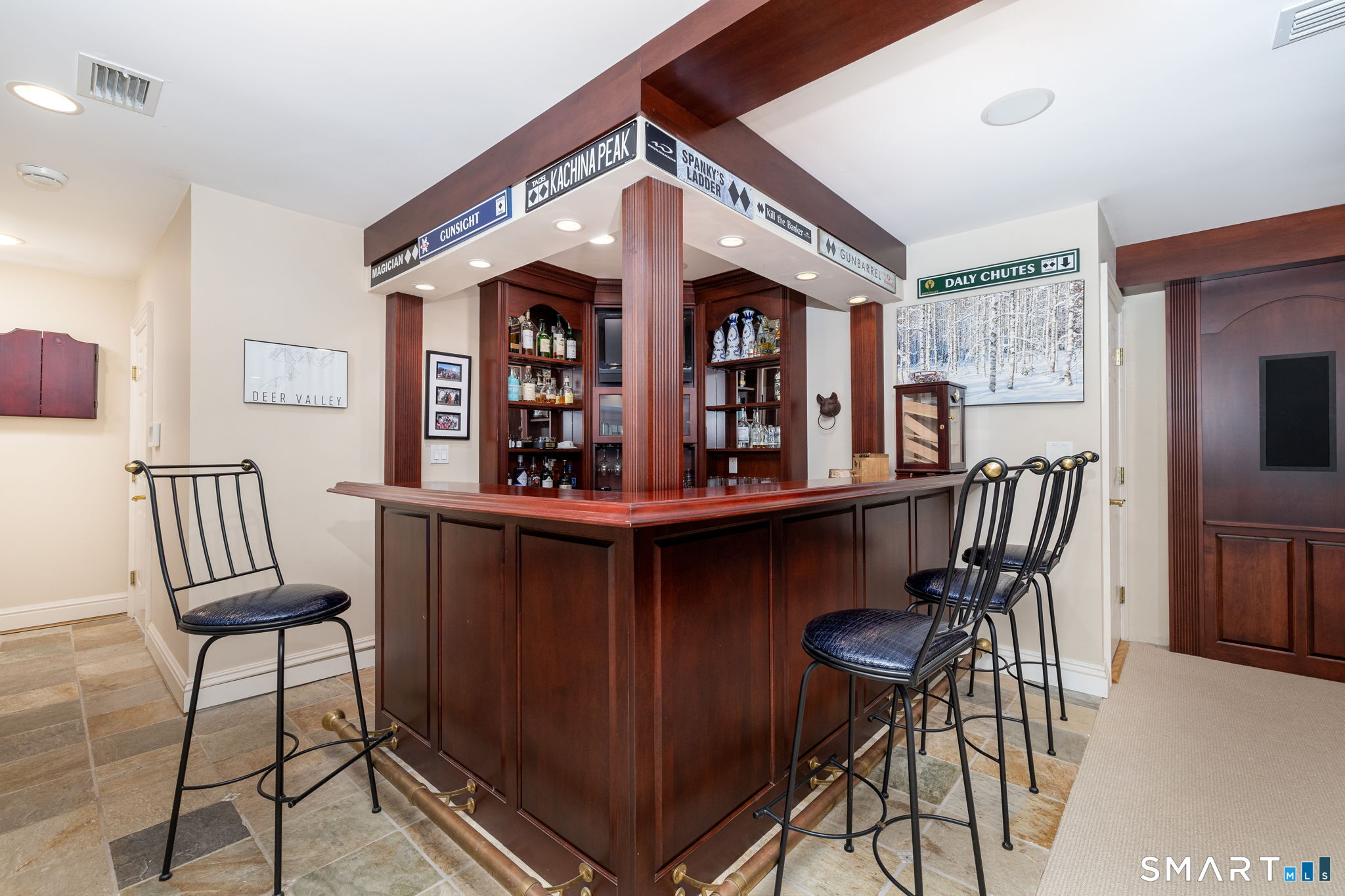 82 Ledyard Road West Hartford, CT 06117 - Photo 33 of 40 Bar to service rec/media room