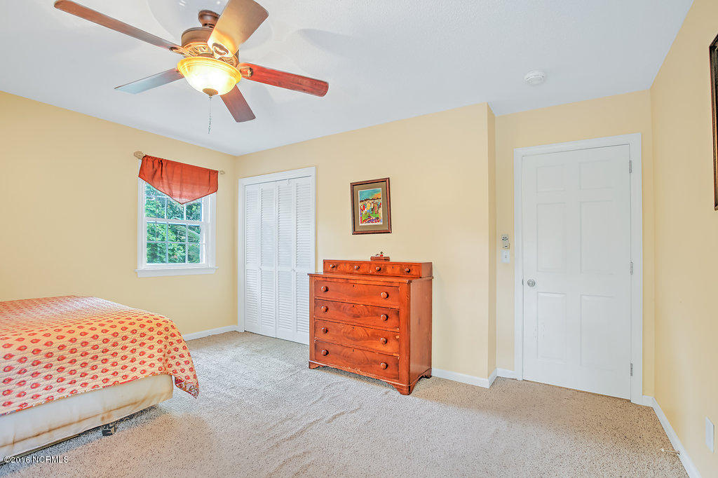 409 Lansdowne Road Wilmington, NC 28409 - Photo 19 of 31 409LandsdowneRoad-19