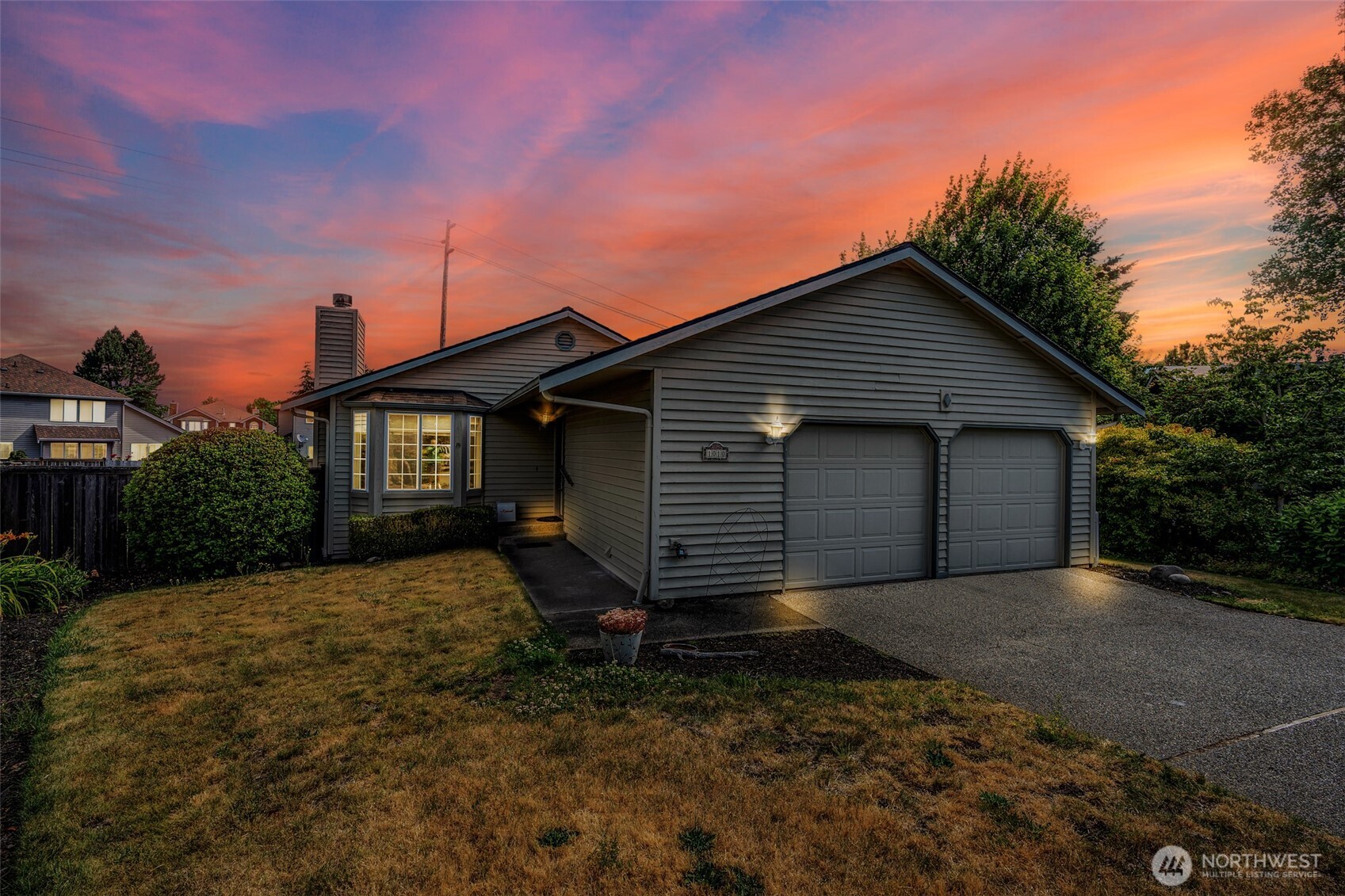 1010 Southwest 348th Place Federal Way, WA 98023 - Photo 1 of 36 Gallery Image 1