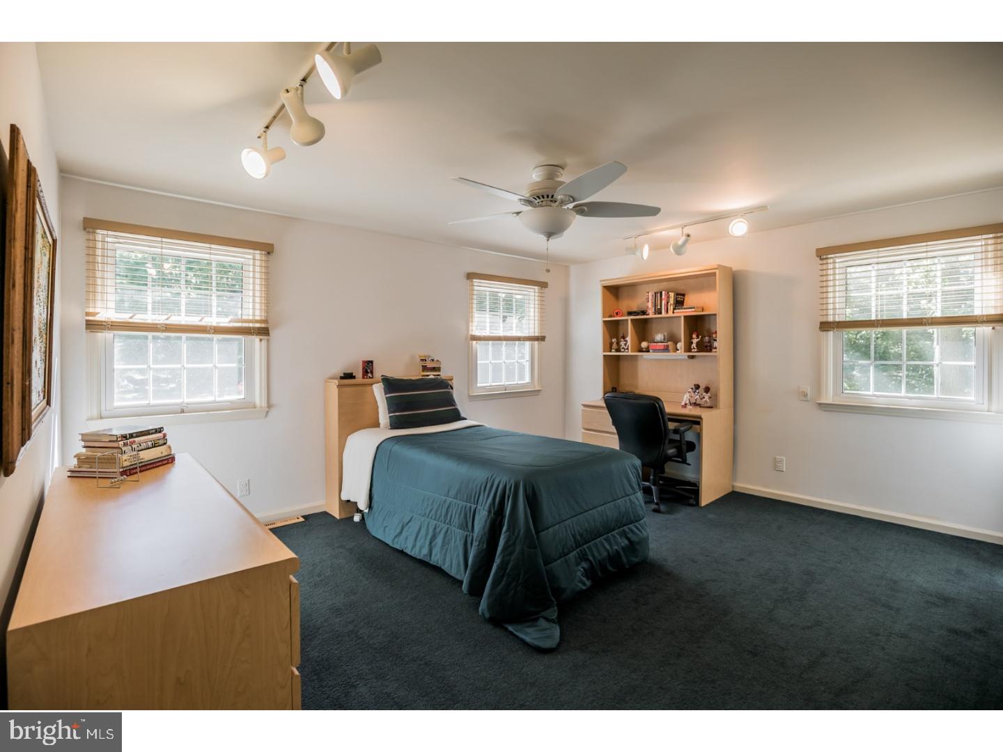 504 Gatewood Road Cherry Hill, NJ 08003 - Photo 20 of 25 Gallery Image 20