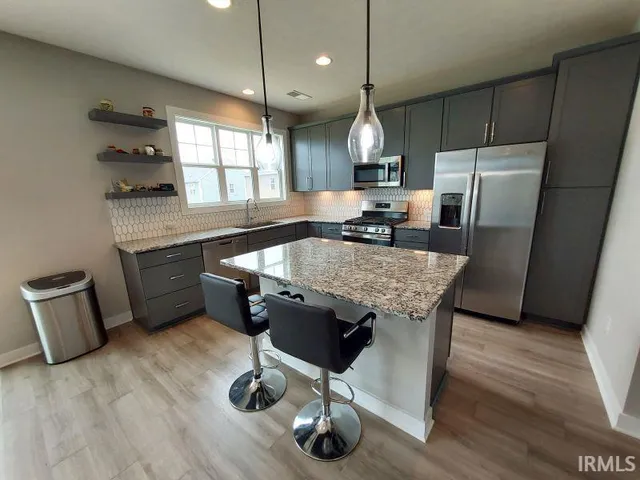 $349,000 | 1406 Hunters Crossing Pass, Huntingburg, IN 47542