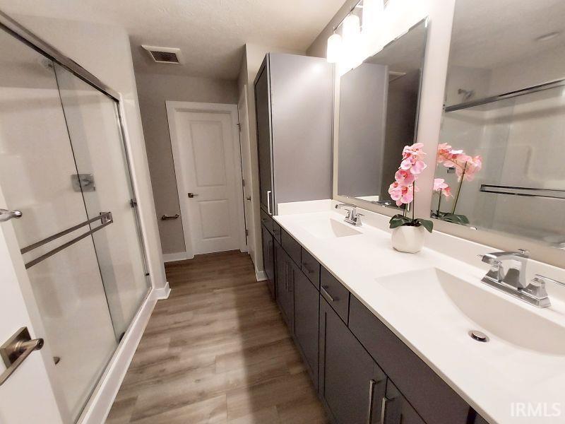 1406 Hunters Crossing Pass Huntingburg, IN 47542 - Photo 28 of 35