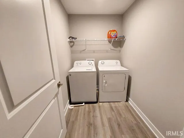 $349,000 | 1406 Hunters Crossing Pass, Huntingburg, IN 47542