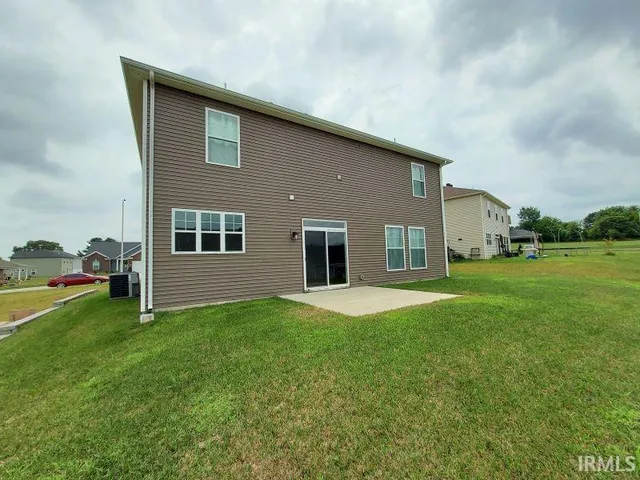 $349,000 | 1406 Hunters Crossing Pass, Huntingburg, IN 47542