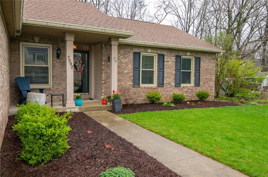 7592 Meadow Ridge Drive Fishers, IN 46038 - Photo 3 of 30 Gallery Image 3