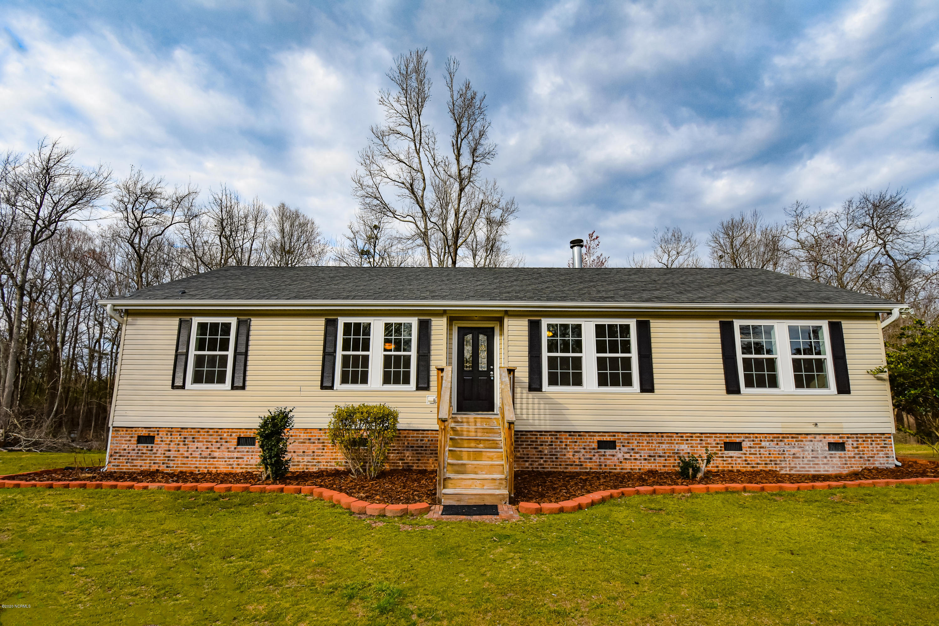 52 Daniel Road Rocky Point, NC 28457 - Photo 1 of 19 1 DSC_3272